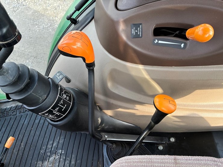 john-deere-5425-image-22