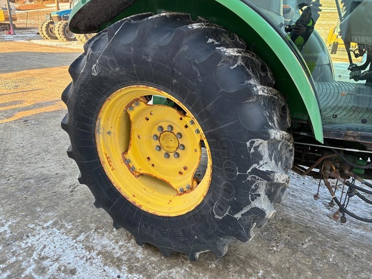 john-deere-5085e-image-12