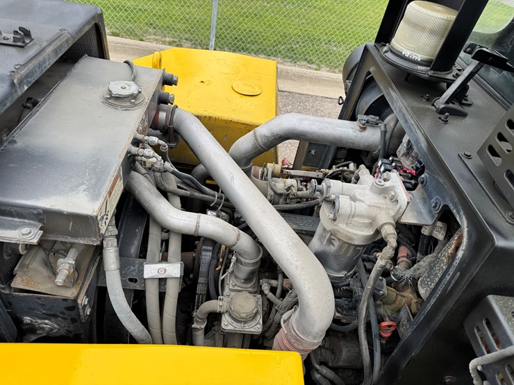 #108-•-2017-taylor-xh180-diesel-forklift-image-15