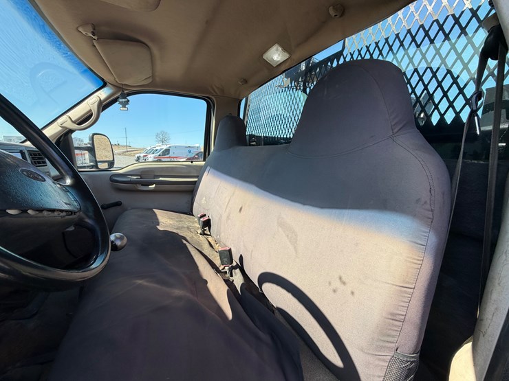 2000-ford-f550-xl-image-12