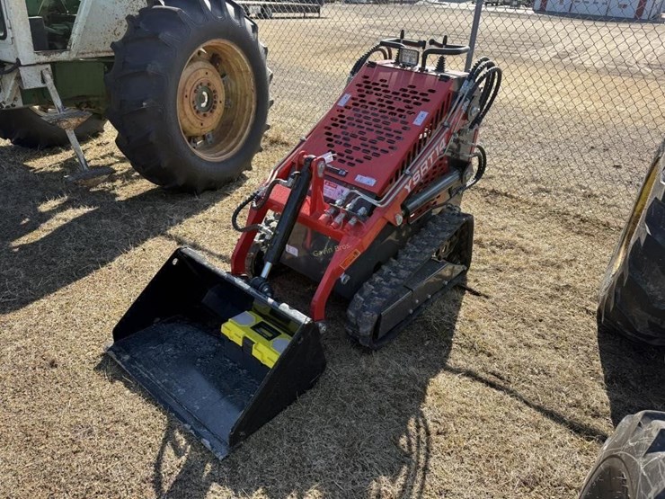 2025-new-agt-ysrt14-tracked-mini-skidsteer-image-1