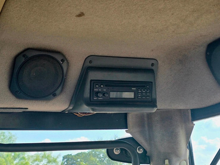 2003-mccormick-xtx185-image-27