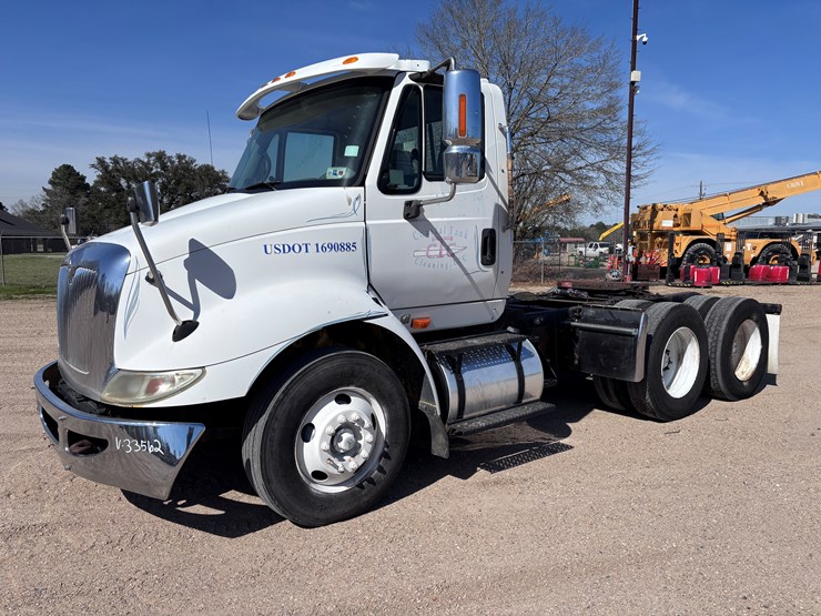 2007-international-8600-image-1