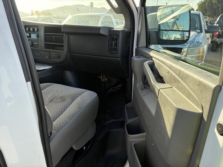 2018-chevrolet-2500-image-11