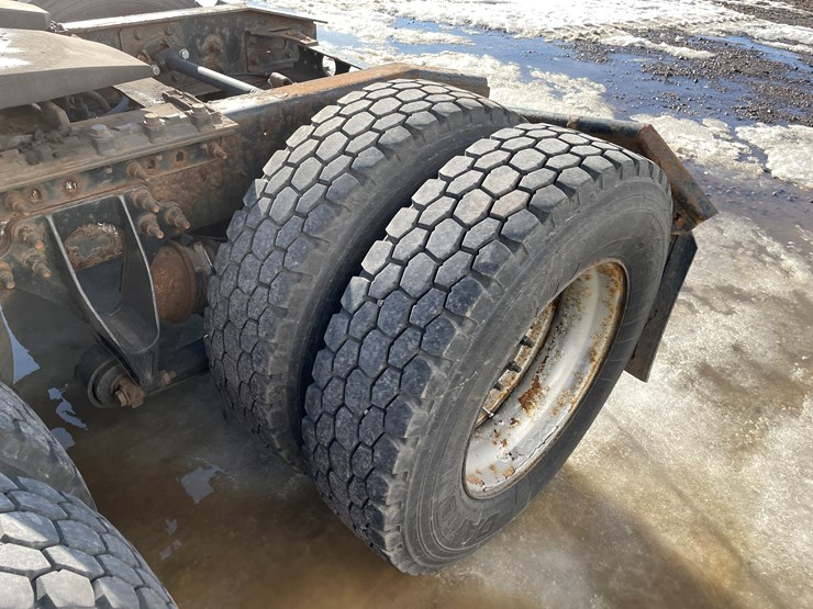 2012-international-prostar-image-16