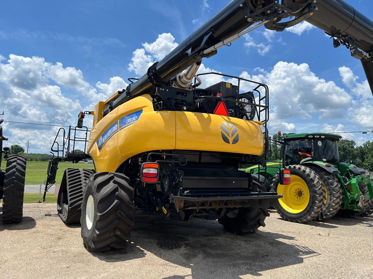 2023-new-holland-cr10.90-image-8