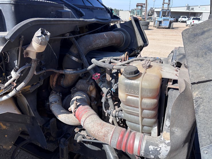 2007-international-8600-image-16