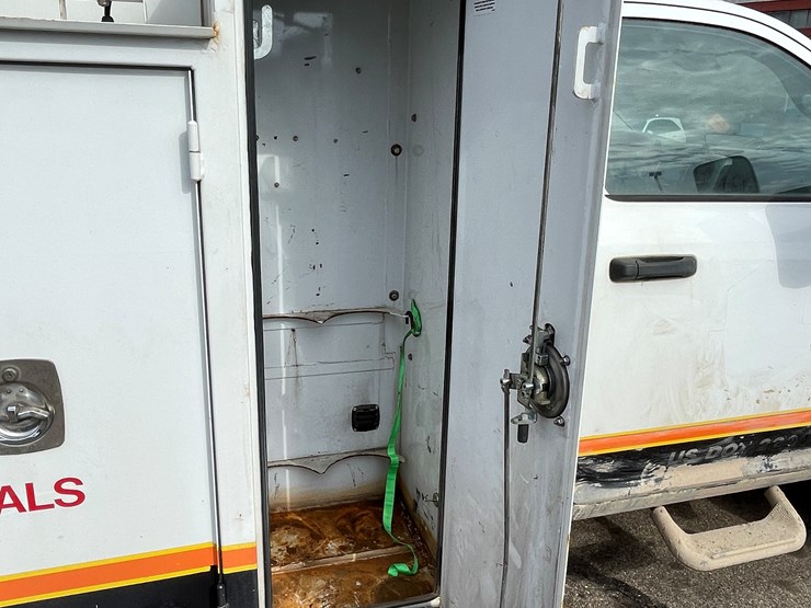 2017-dodge-ram-5500-image-53