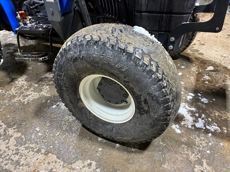 new-holland-tn65-image-11