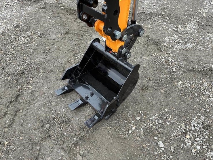 2026-vicsec-v15-hydraulic-excavator-image-7