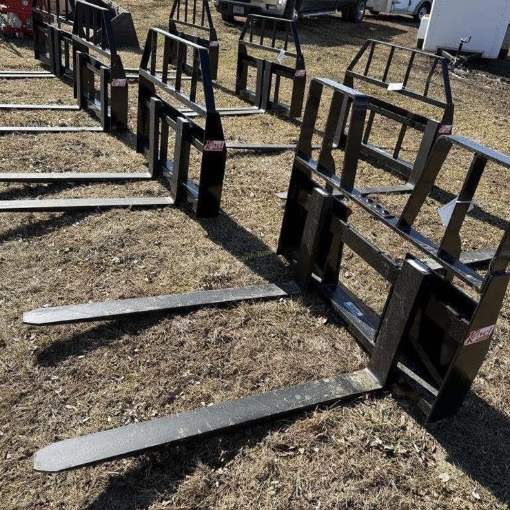 New Kivel Step Through 48" Pallet Forks