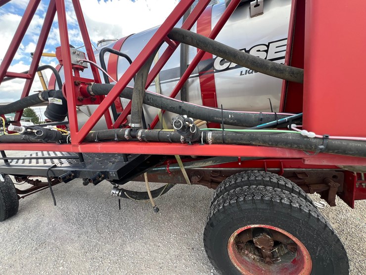 case-610-sprayer-system-2000-gallons-image-54