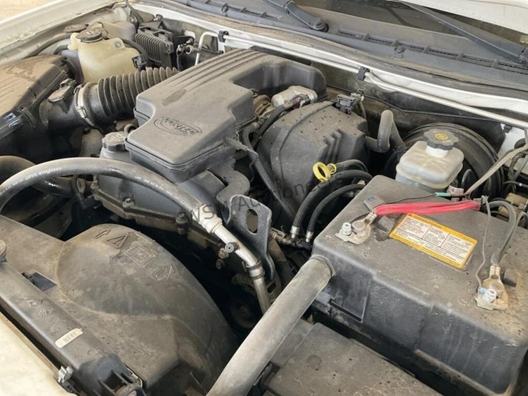 2005-chevrolet-colorado-image-11