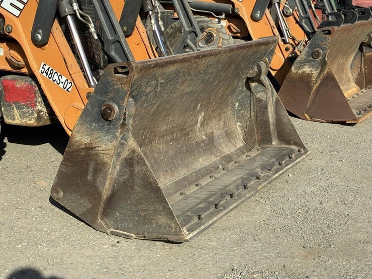 2019-case-580sn-image-6