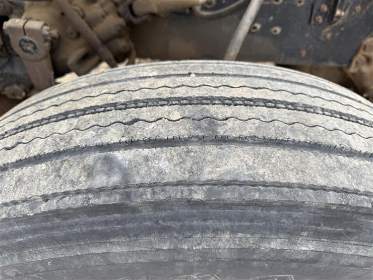 1985-ford-ltl9000-image-48