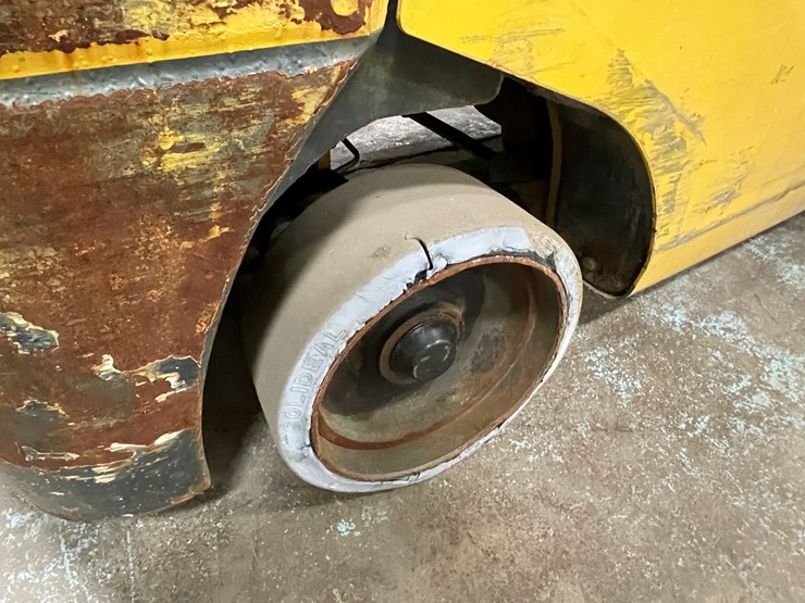 #169-•-2013-komatsu-30-propane-forklift-image-22