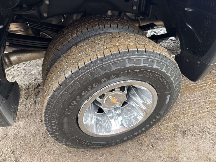 2024-chevrolet-3500-image-21