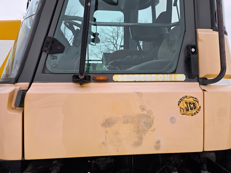 1998-jcb-185-65-image-58