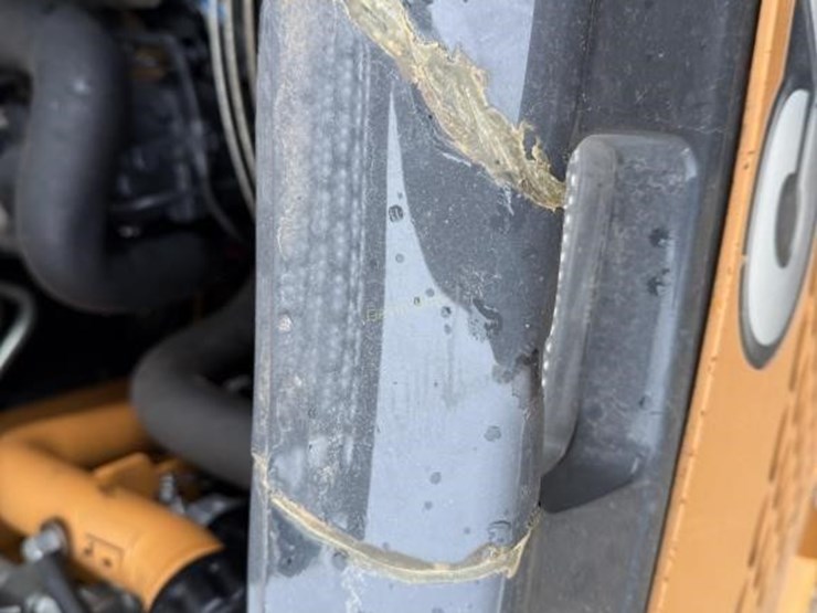 2012-case-sv250-image-8