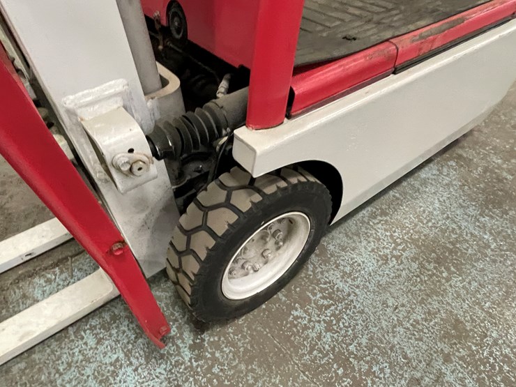 #185-•-toyota-7-runner-electric-forklift-image-14