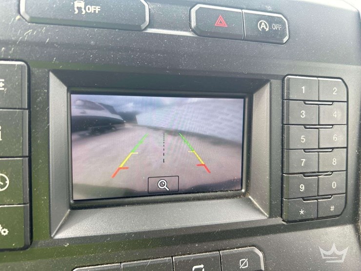 2020-ford-f150-image-16