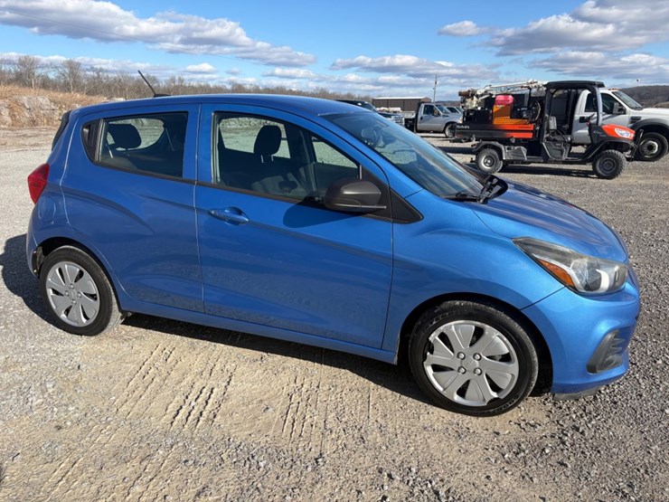 #30904-•-2016-chevrolet-spark-ls-cvt-hatchback-image-3