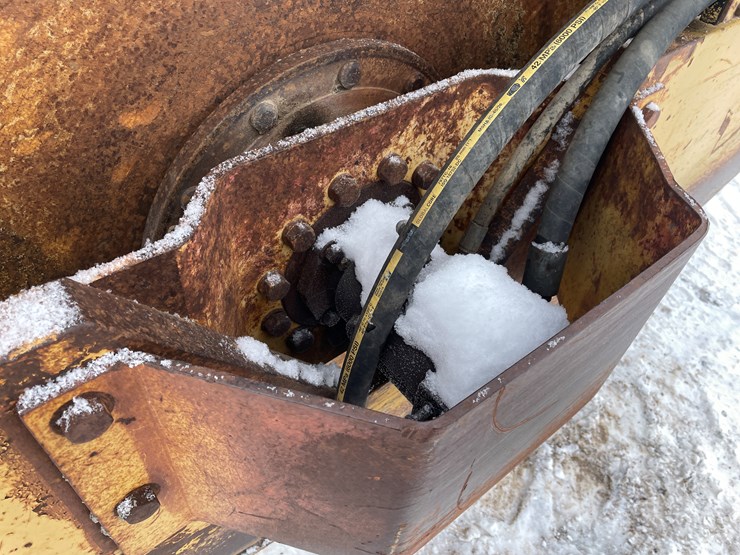 caterpillar-3208-image-14