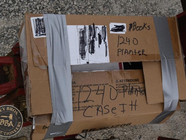 2010-case-ih-1240-image-8