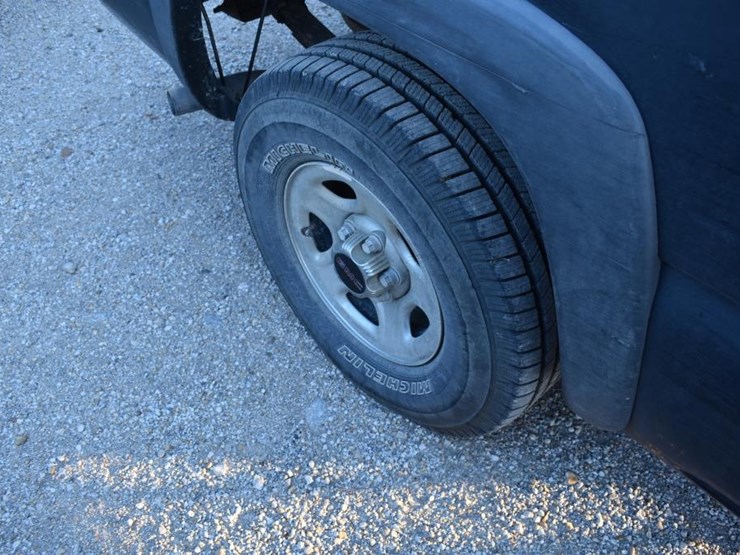 2000-gmc-1500-image-11