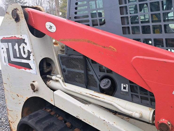 2014-takeuchi-tl10-image-26