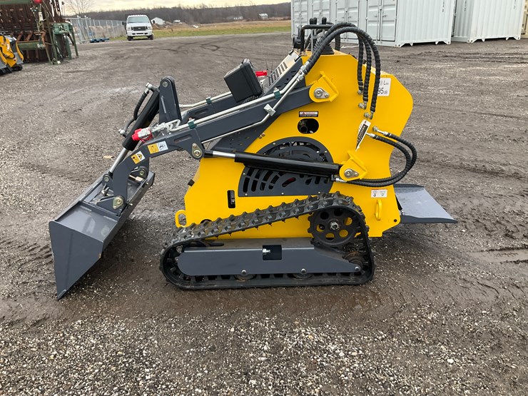 #1012-•-unused-landhero-t460-mini-skid-steer-loader-image-2