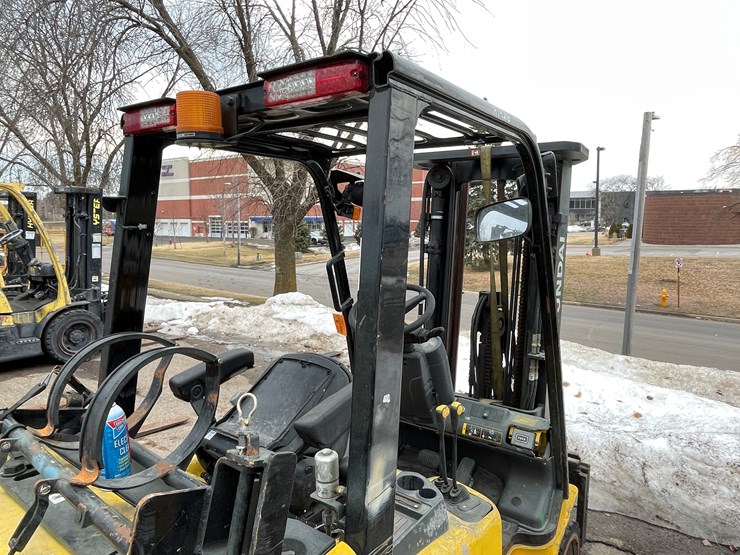 hyundai-25lc-7a-image-18