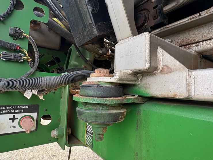 2019-john-deere-r-image-62