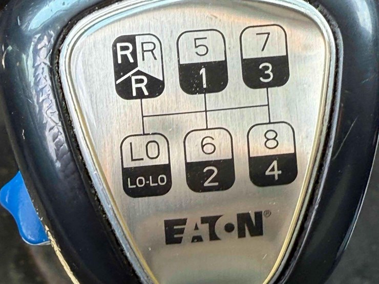 2013-western-star-4700-image-13