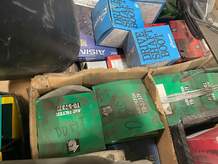 #7665-•-assorted-automotive-repair-parts-image-12