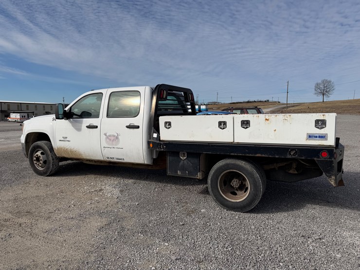 2011-gmc-3500hd-image-7