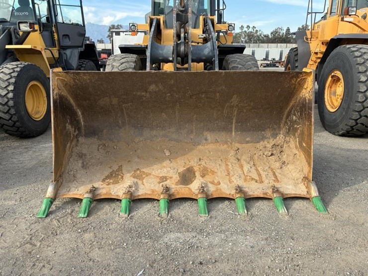 2019-deere-624l-image-7