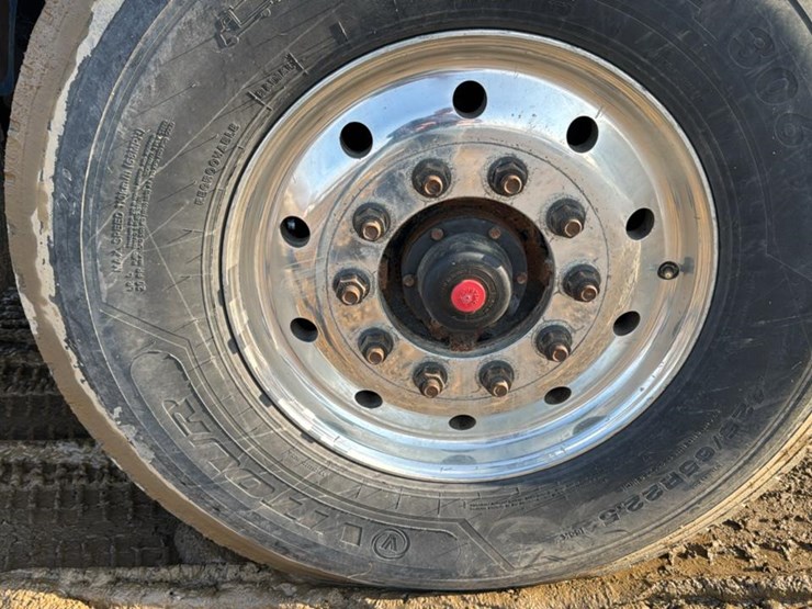 #119-•-2018-kenworth-log-truck-image-32