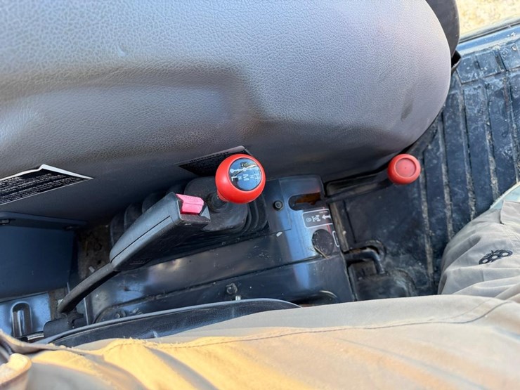 2018-kubota-l4060-image-23