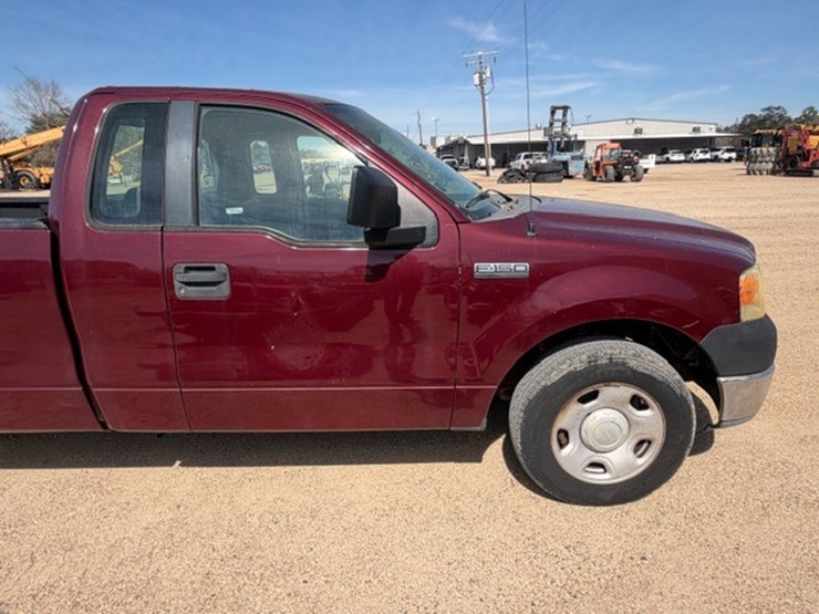 2005-ford-f150-xl-image-18