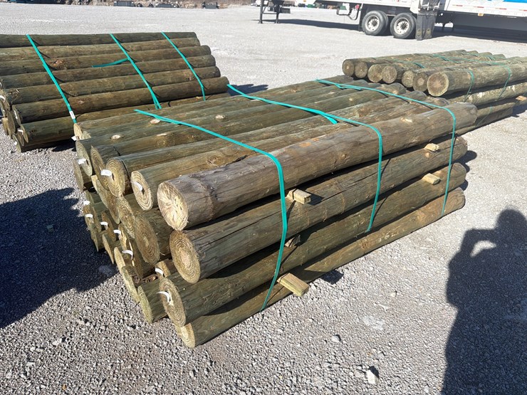 #23650-•-bundle-of-(28)-wooden-posts-image-4