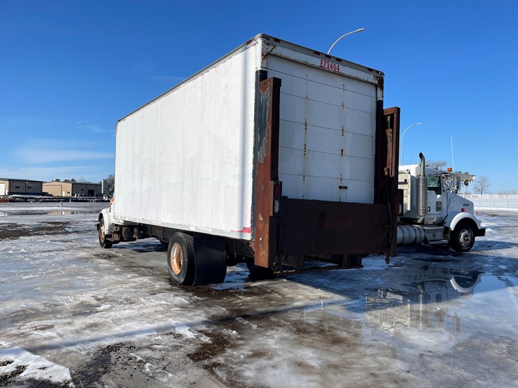 #1455-•-1998-international-box-truck-**-non-runner**-(has-mn-title)-image-3