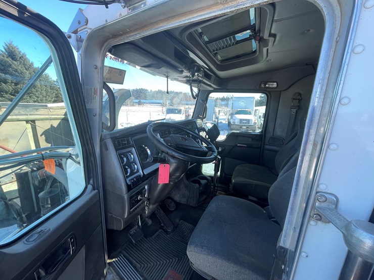 2006-kenworth-t800-image-37