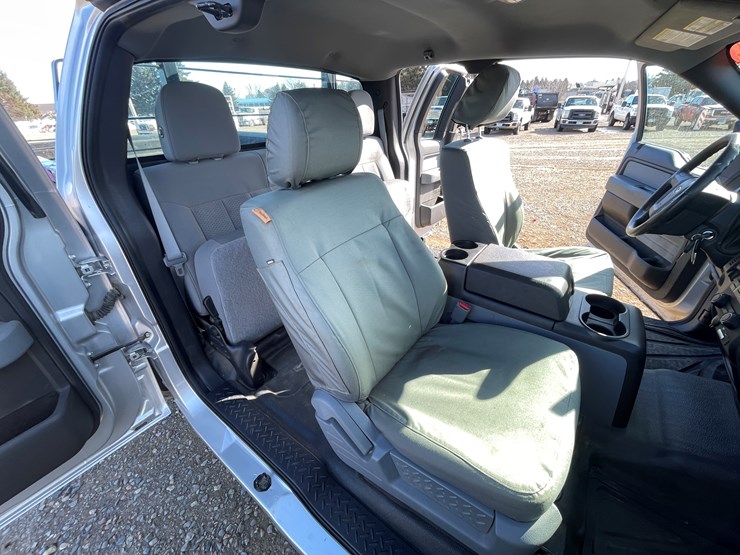 2014-ford-f150-xl-image-22