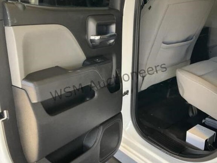 2019-chevrolet-silverado-2500hd-image-25