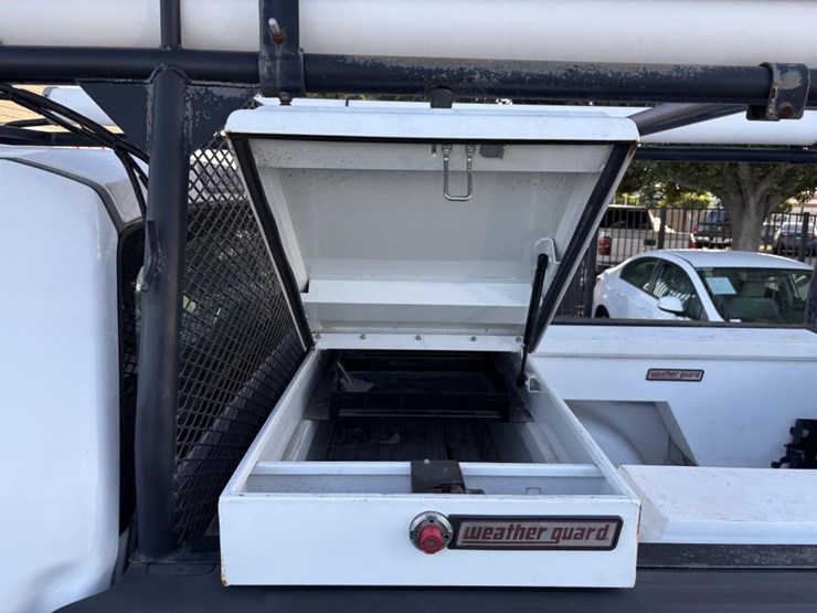 2014-ford-f150-image-28