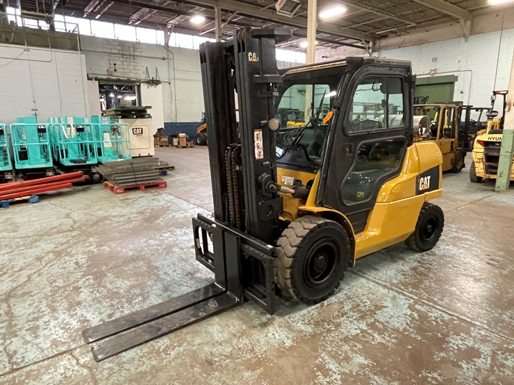 2012-caterpillar-p10000-image-1