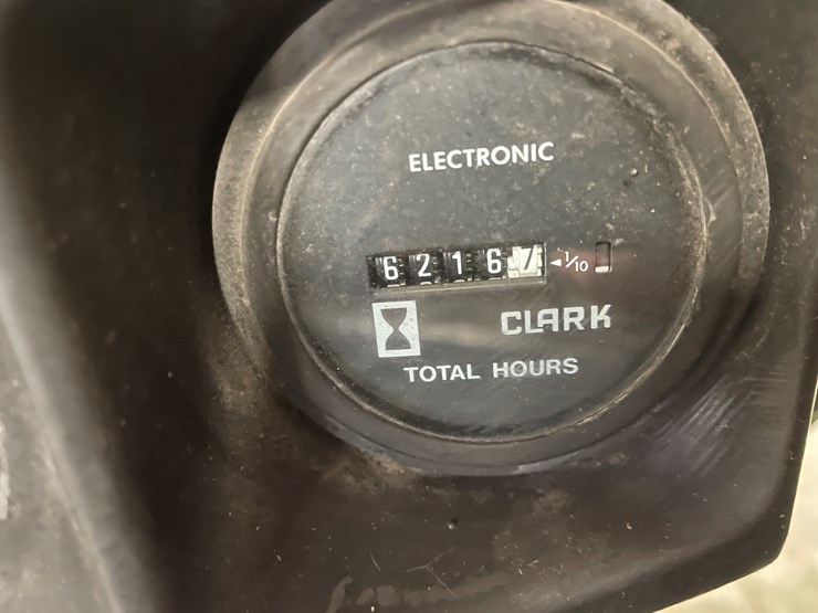 #172-•-clark-gcs25-propane-forklift-image-44