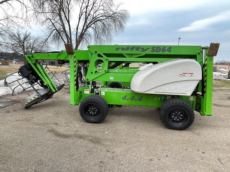 #4221-•-nifty-sd64-4x4x4-telescopic-boom-lift-image-7