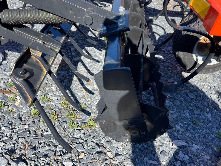 2023-white-251-image-5